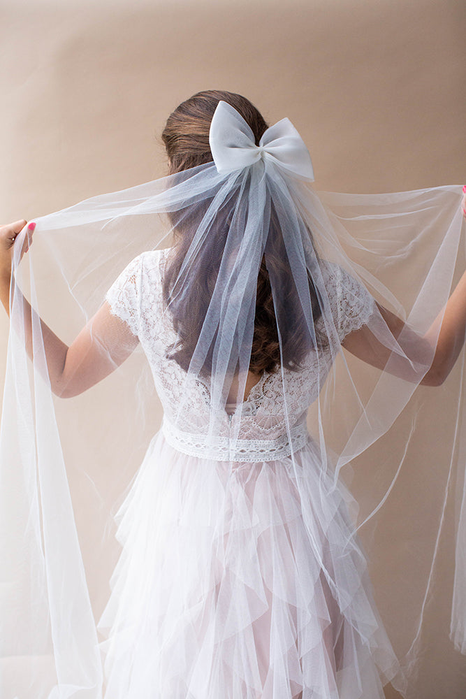 JAGGER LONG PLAIN BOW – Brides & Hairpins display picture 3
