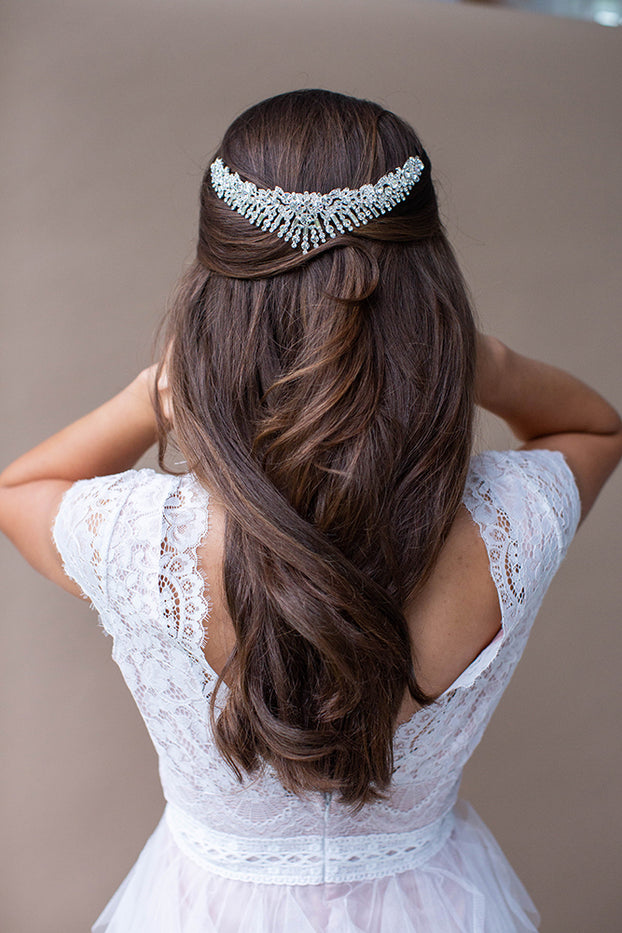 HESSA CROWN