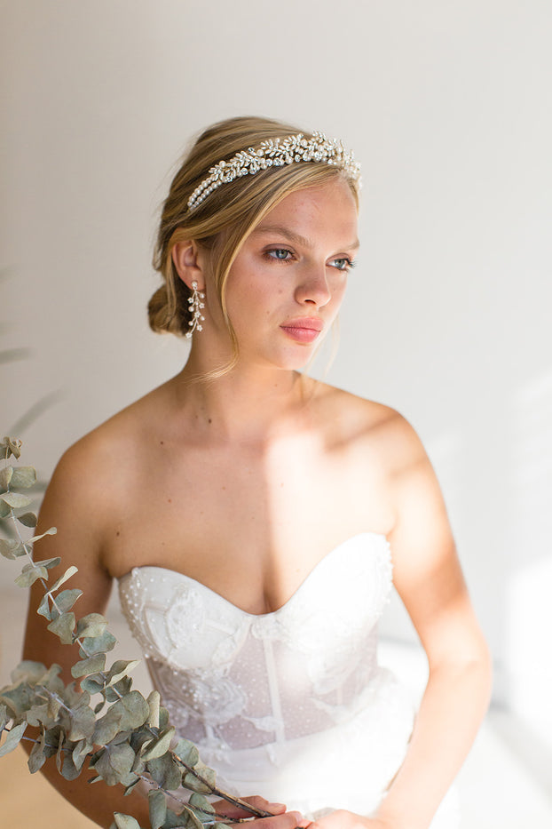 IRIYAH CROWN