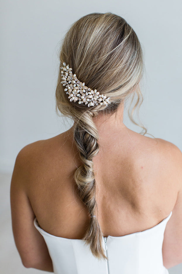CARESSA COMB