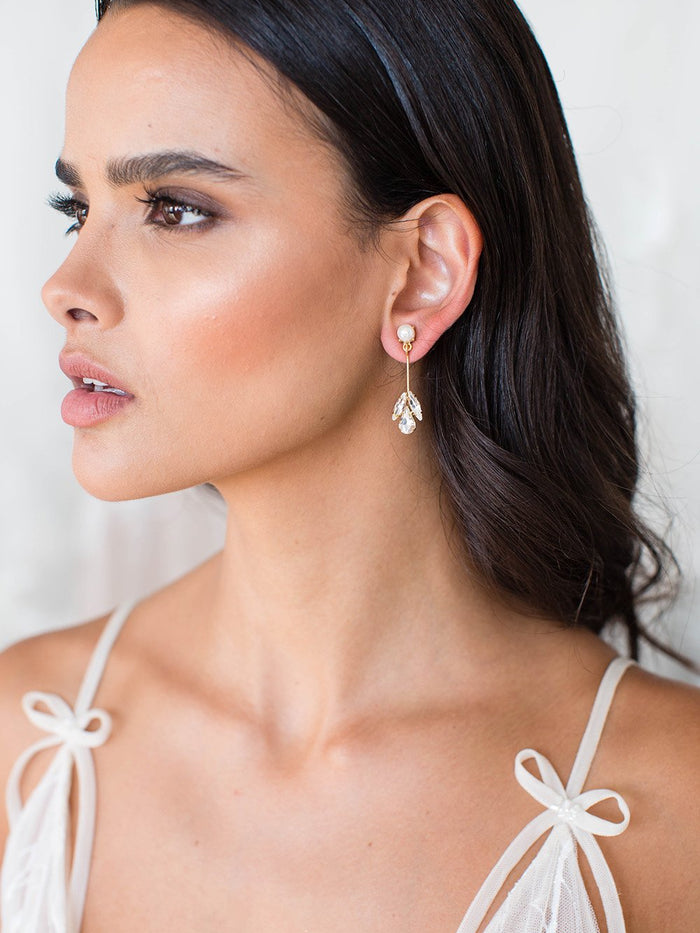 AMARI EARRINGS AMARI EARRINGS