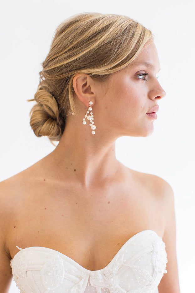 CALLA EARRINGS
