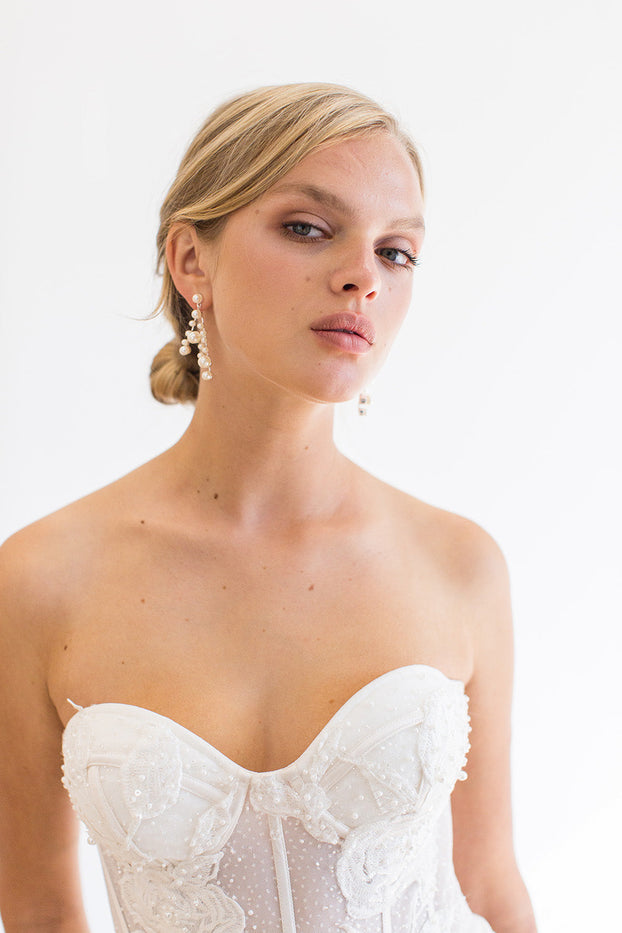 CALLA EARRINGS