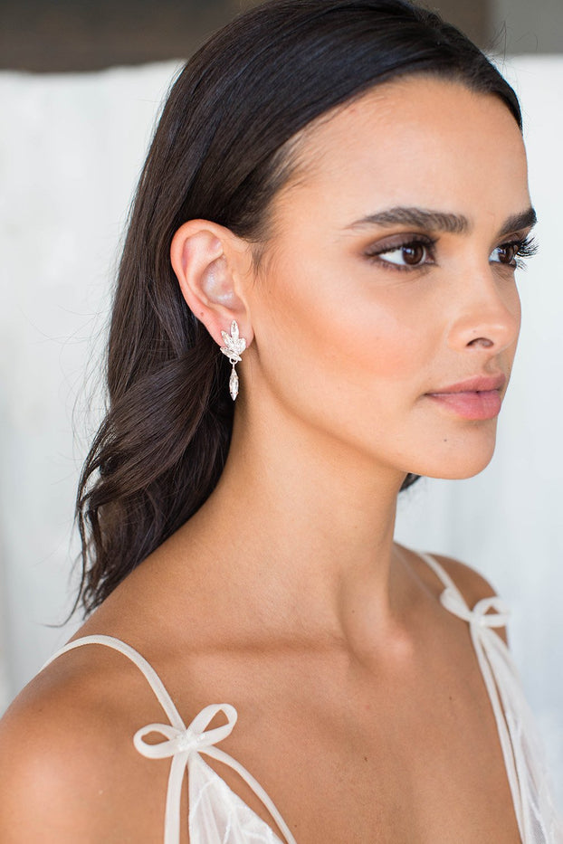JUNIA EARRINGS