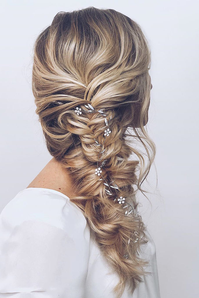 GALATEA HALO – Brides & Hairpins display picture 2