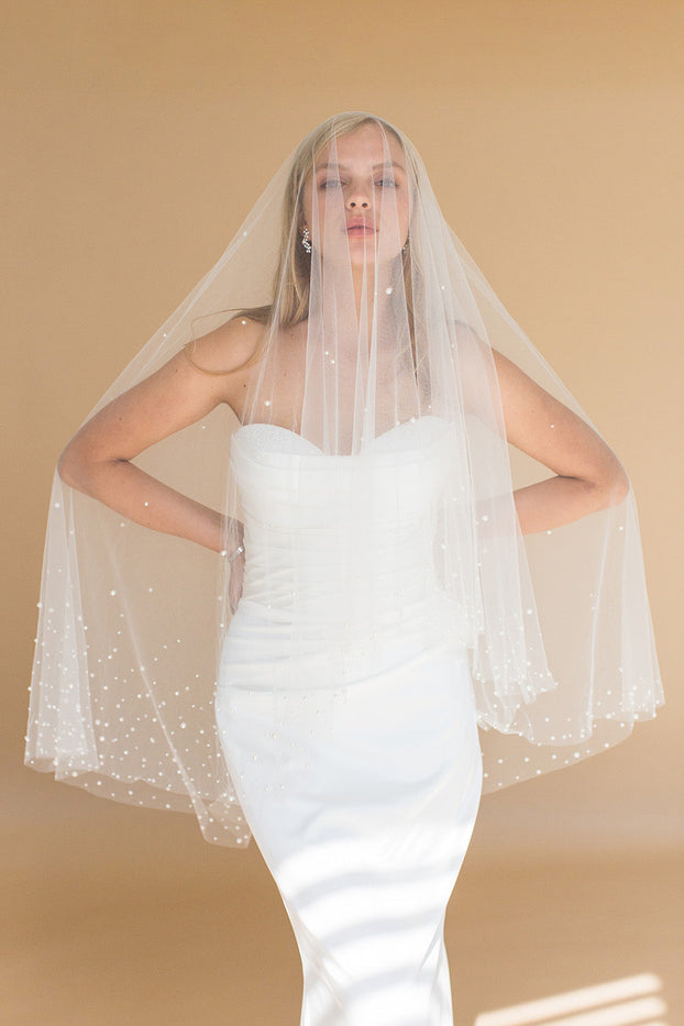 YARA FINGERTIP VEIL WITH BLUSHER EDGED WITH DENSE PEARLS