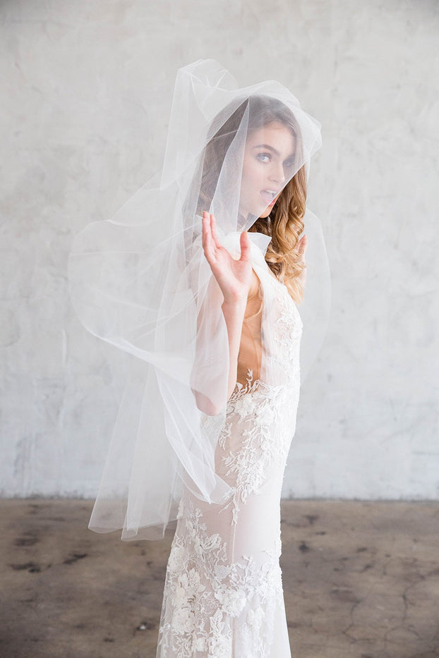 DANTON FINGERTIP PLAIN VEIL WITH BLUSHER