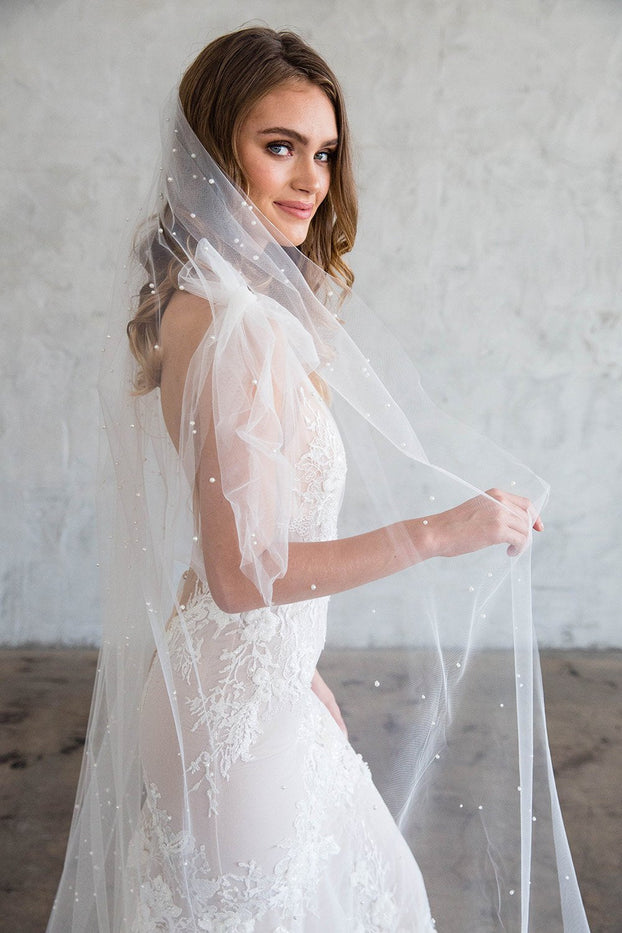 ALORA CATHEDRAL VEIL WITH SCATTERED PEARLS