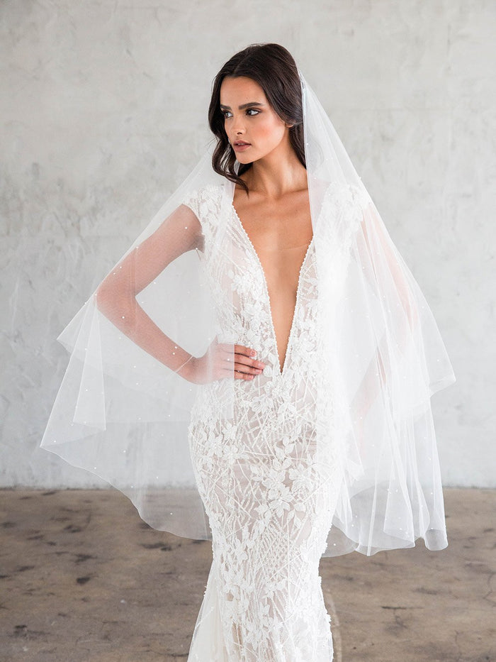 FRANCES FINGERTIP VEIL WITH BLUSHER & SCATTERED CRYSTALS FRANCES FINGERTIP VEIL WITH BLUSHER & SCATTERED CRYSTALS