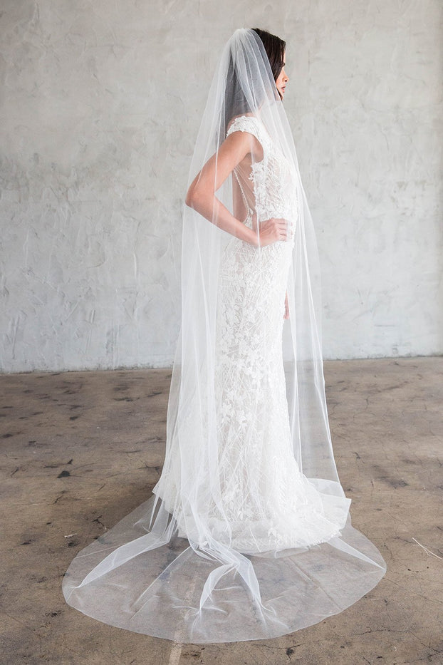 KORTNEY CHAPEL LENGTH PLAIN VEIL