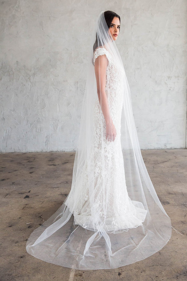 KORTNEY CHAPEL LENGTH PLAIN VEIL