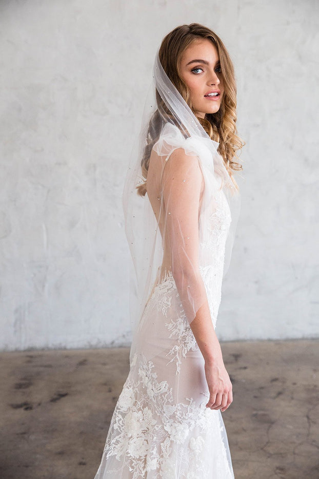 LEOLA FINGERTIP VEIL - WITH SCATTERED CRYSTALS
