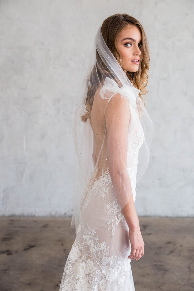 LEOLA FINGERTIP VEIL - WITH SCATTERED CRYSTALS