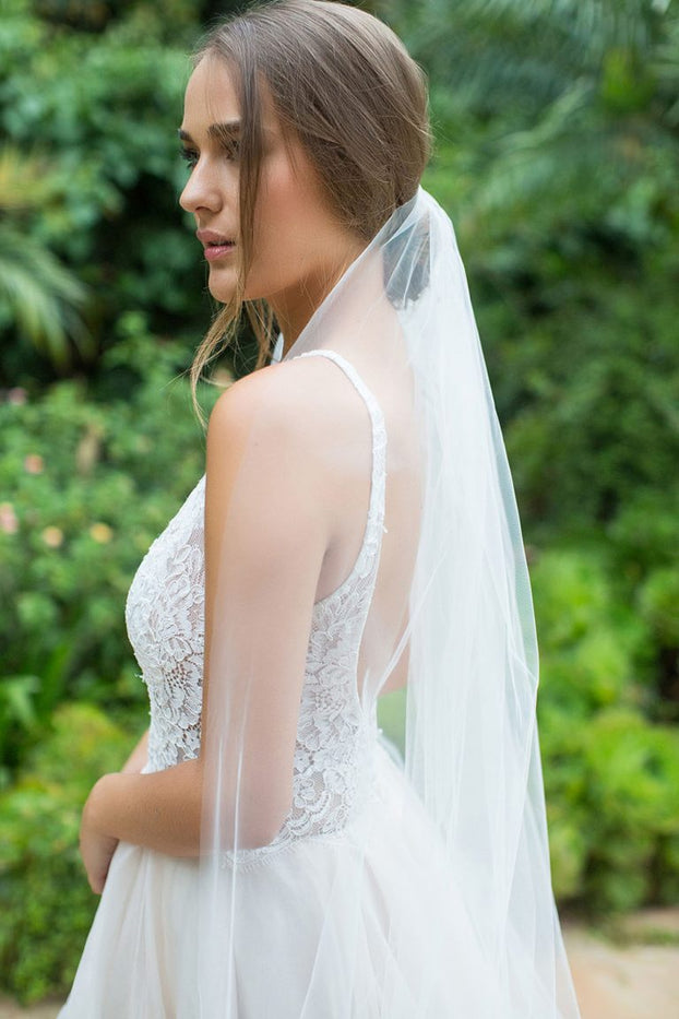 CHRISTINA CATHEDRAL PLAIN VEIL