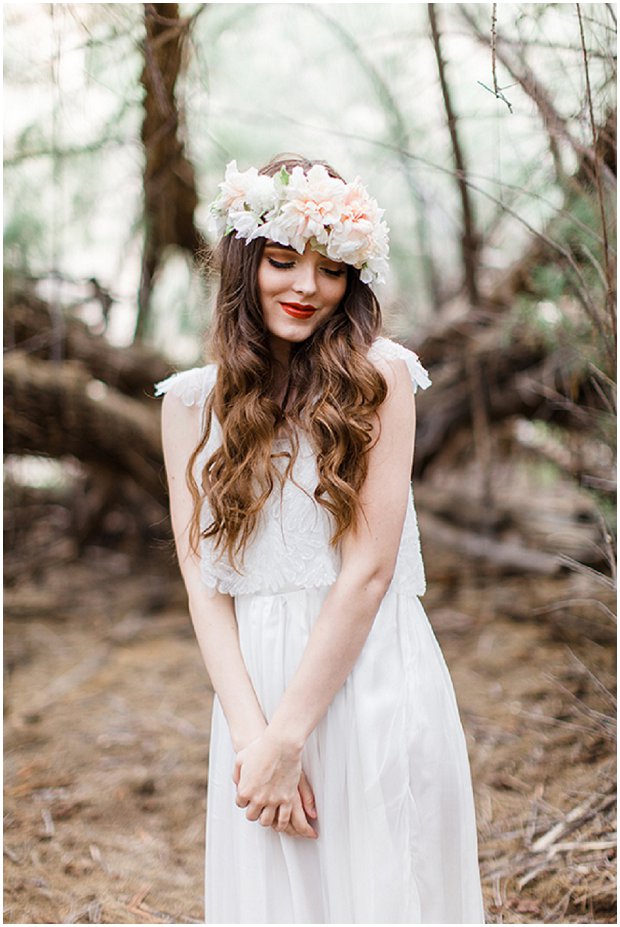 Wedding hairstyles that work with hair accessories Brides & Hairpins Wedding hairstyles that work with hair accessories Brides & Hairpins