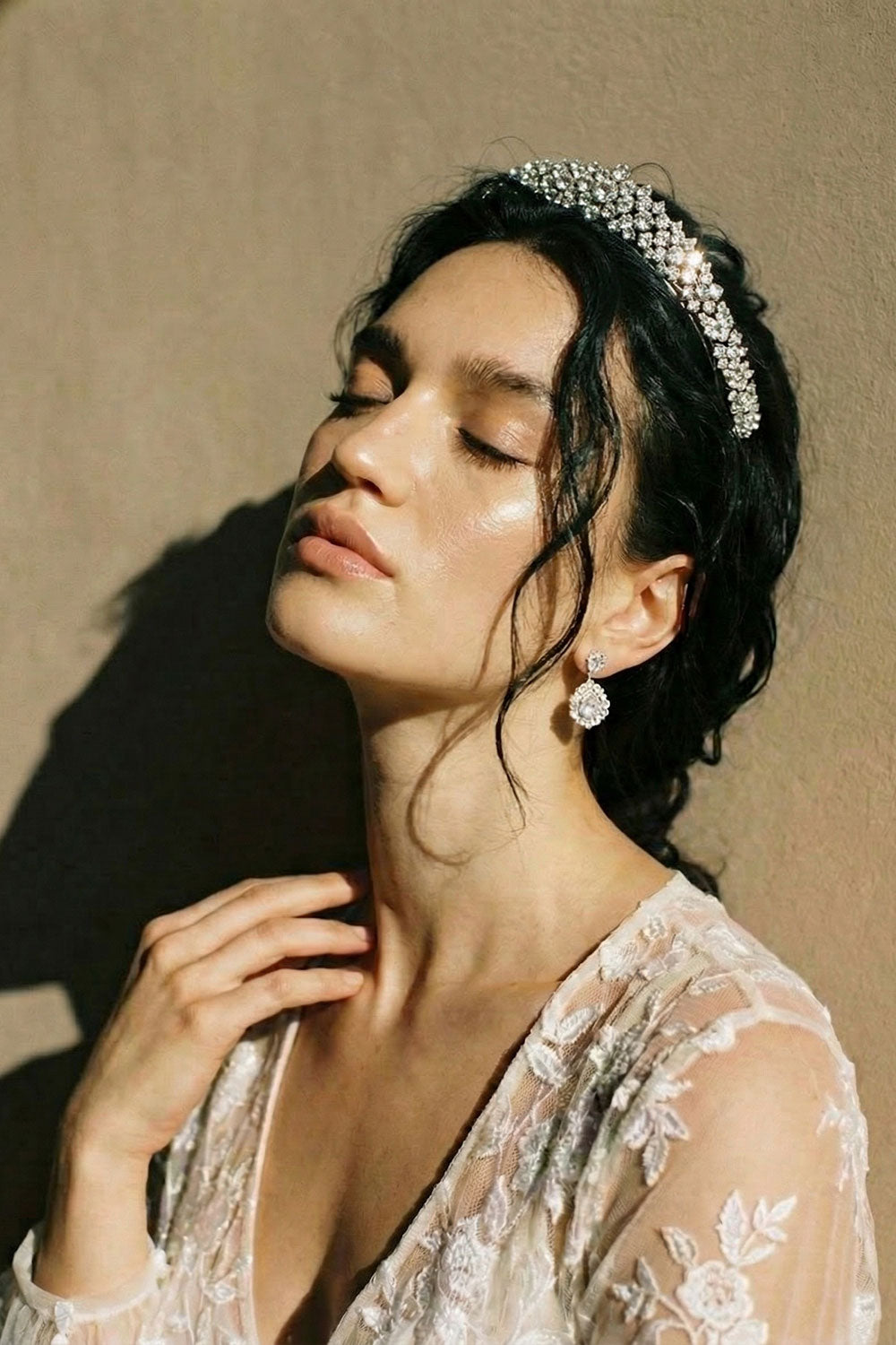 BASTINA CROWN