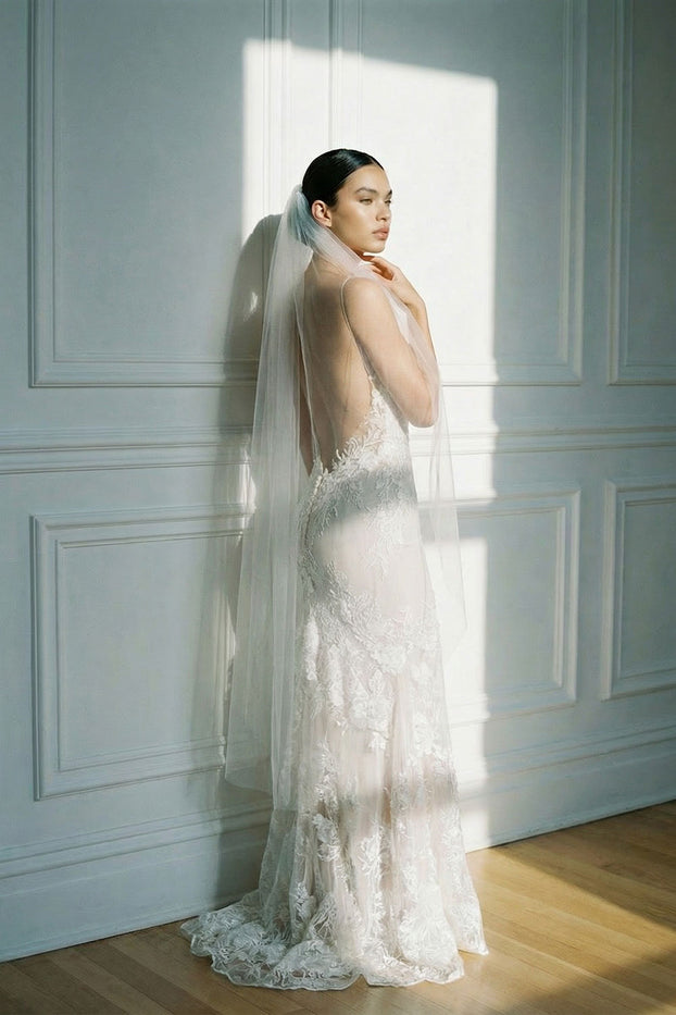 CHARLIE KNEE LENGTH PLAIN VEIL