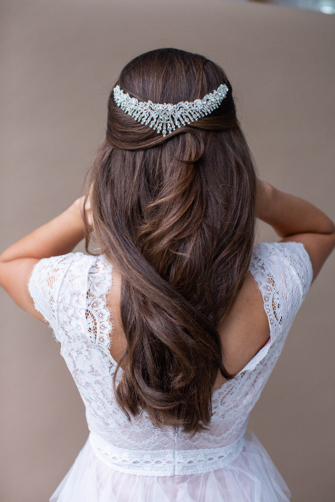 HESSA CROWN