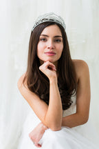 KINSLEY CROWN