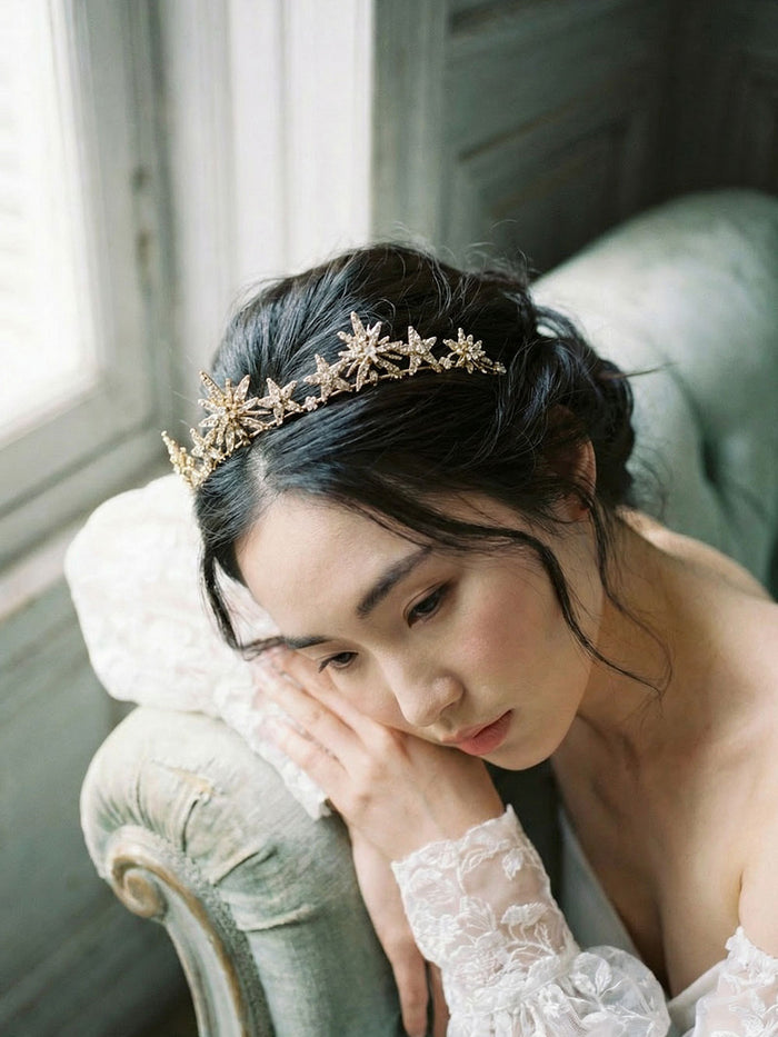 DIEM CROWN