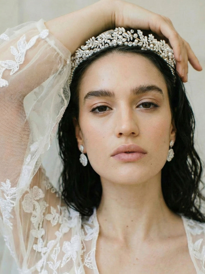 IRIYAH CROWN