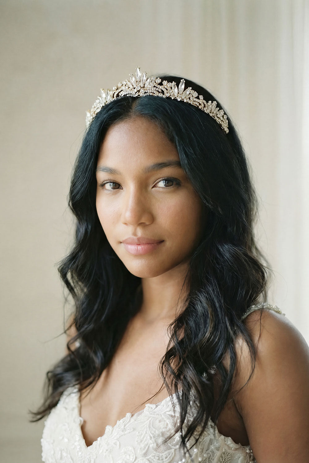 LEVI CROWN