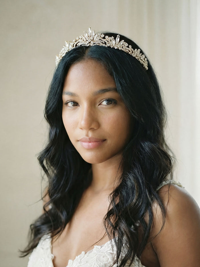 LEVI CROWN