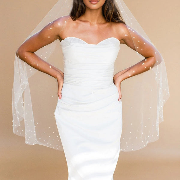VERITY FINGERTIP VEIL EDGED WITH DENSE PEARLS