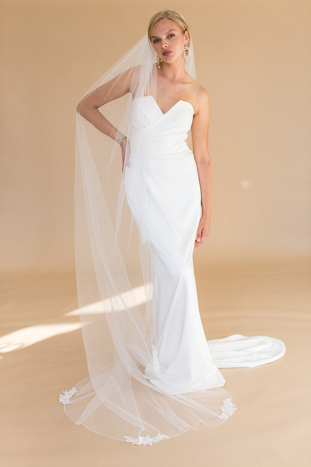 CHANE CHAPEL VEIL - WITH SCATTERED LACE EDGE