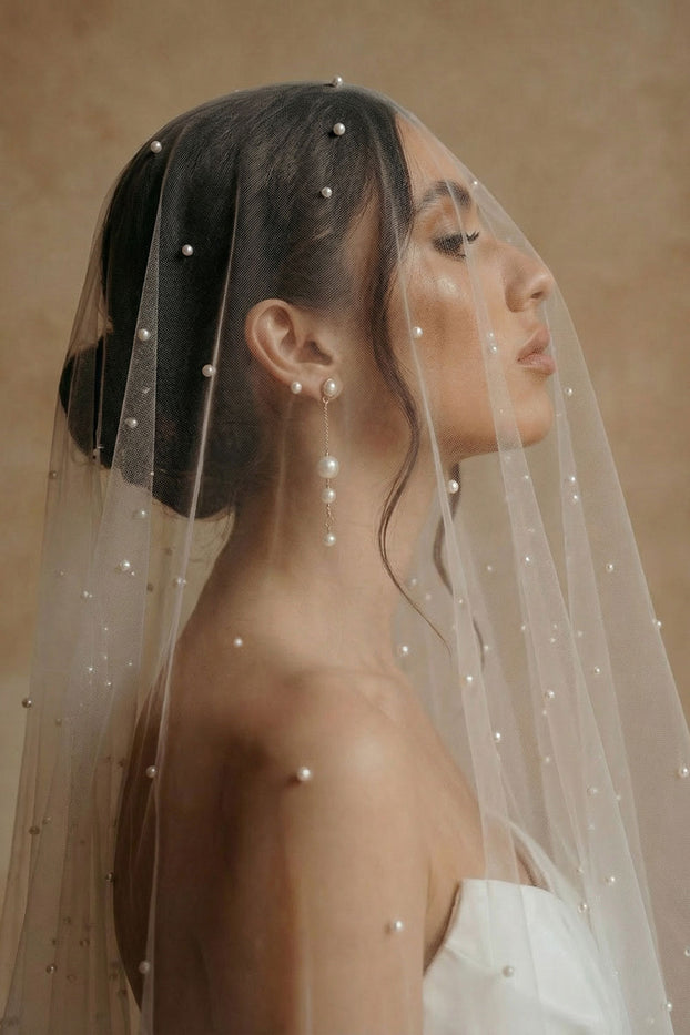 YARA FINGERTIP VEIL WITH BLUSHER EDGED WITH DENSE PEARLS