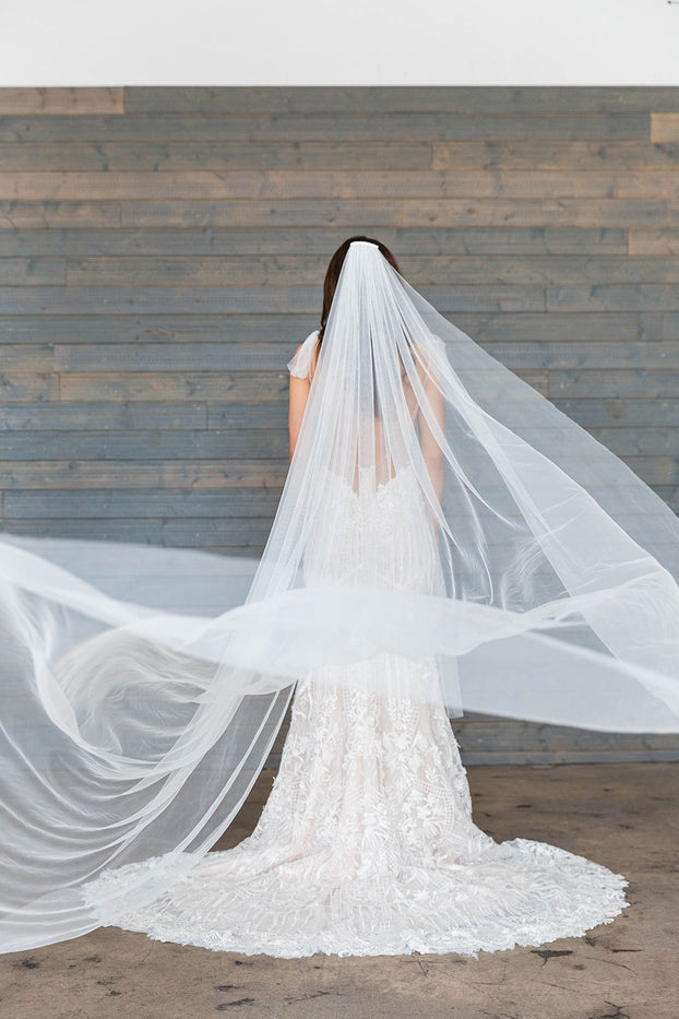 Scarlet Vine Cathedral Veil – Hijab Couture Bridal