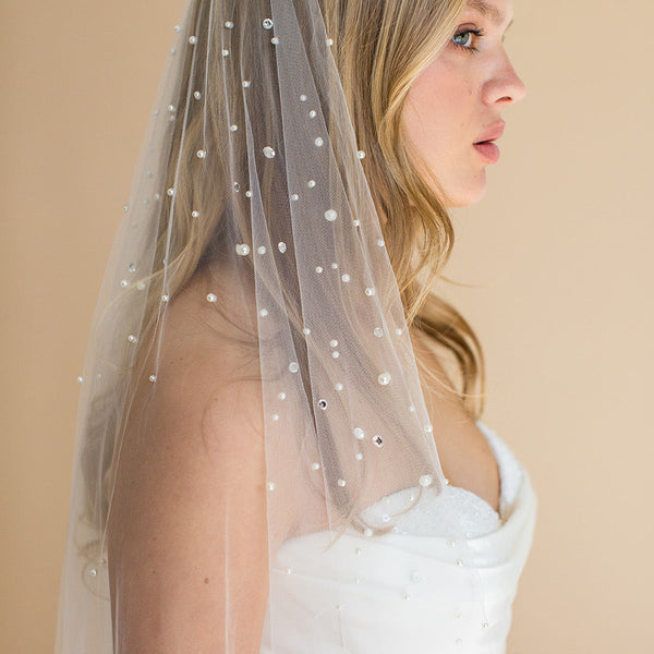 IONE FINGERTIP VEIL & CASCADING RAINDROP PEARLS & CRYSTALS
