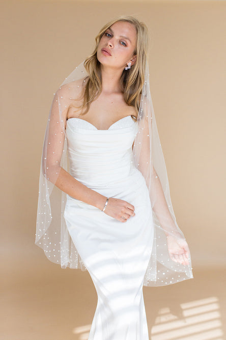 NEBULA FINGERTIP VEIL EDGED WITH CRYSTALS & PEARLS