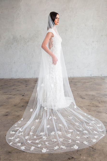JULITA CATHEDRAL VEIL- SCATTERED LACE APPLIQUES